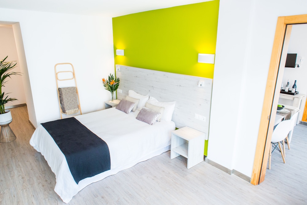 Superior Apartment (2 Adults)