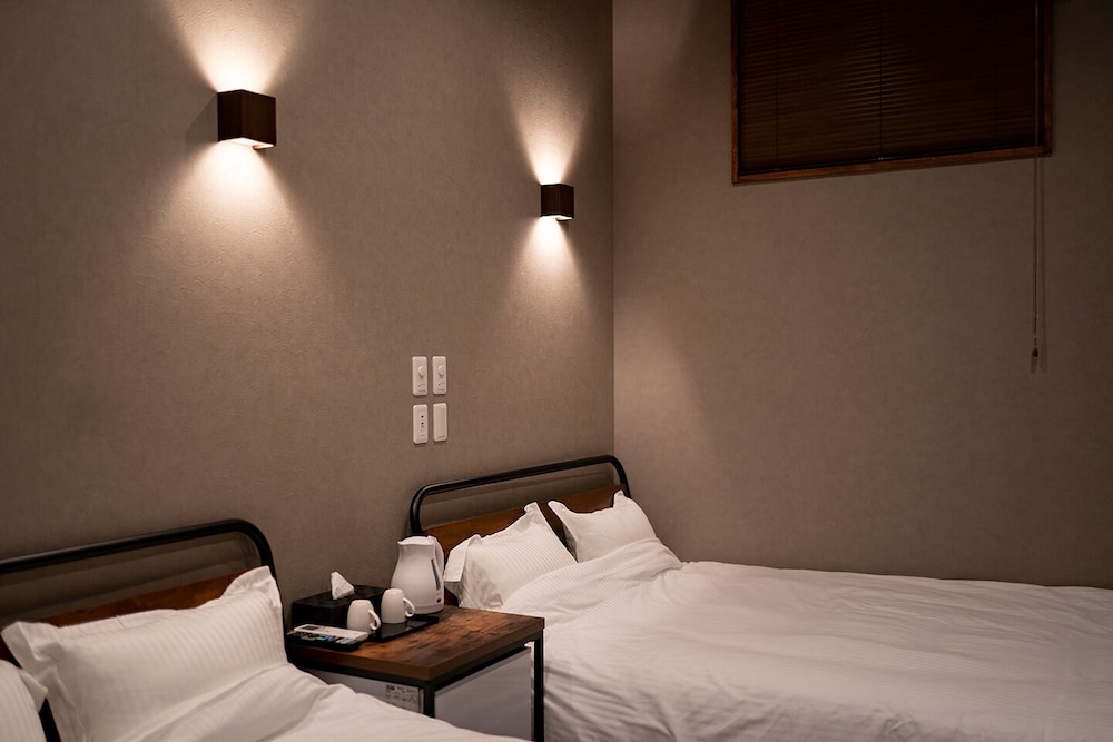 Superior Twin Room, Non Smoking photo 2