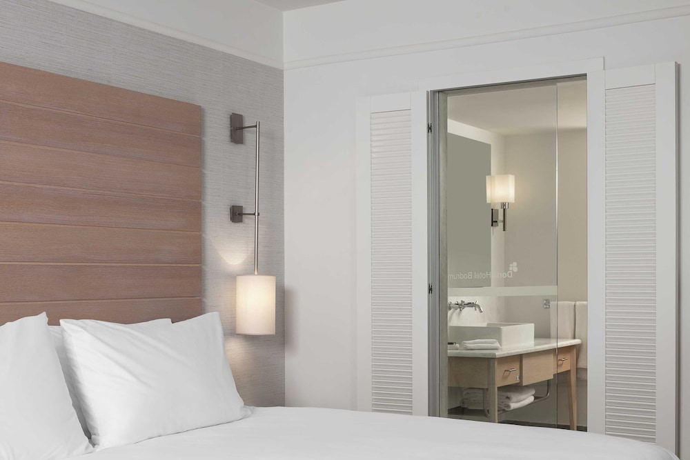 Luxury Room, Partial Sea View photo 3