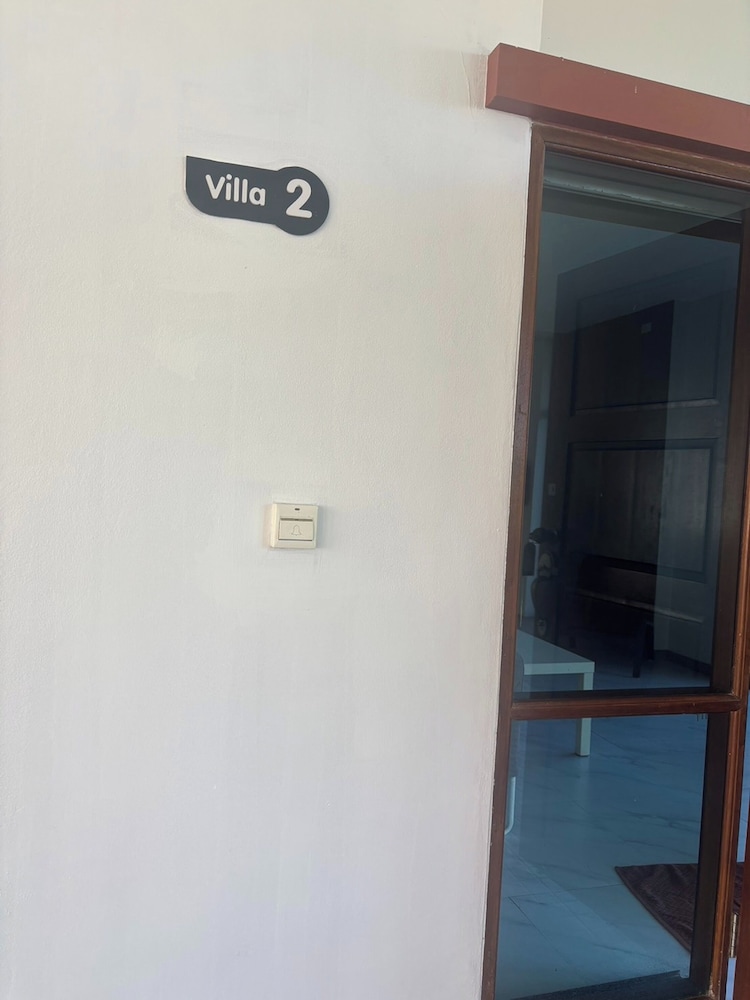 Villa 2 photo 2
