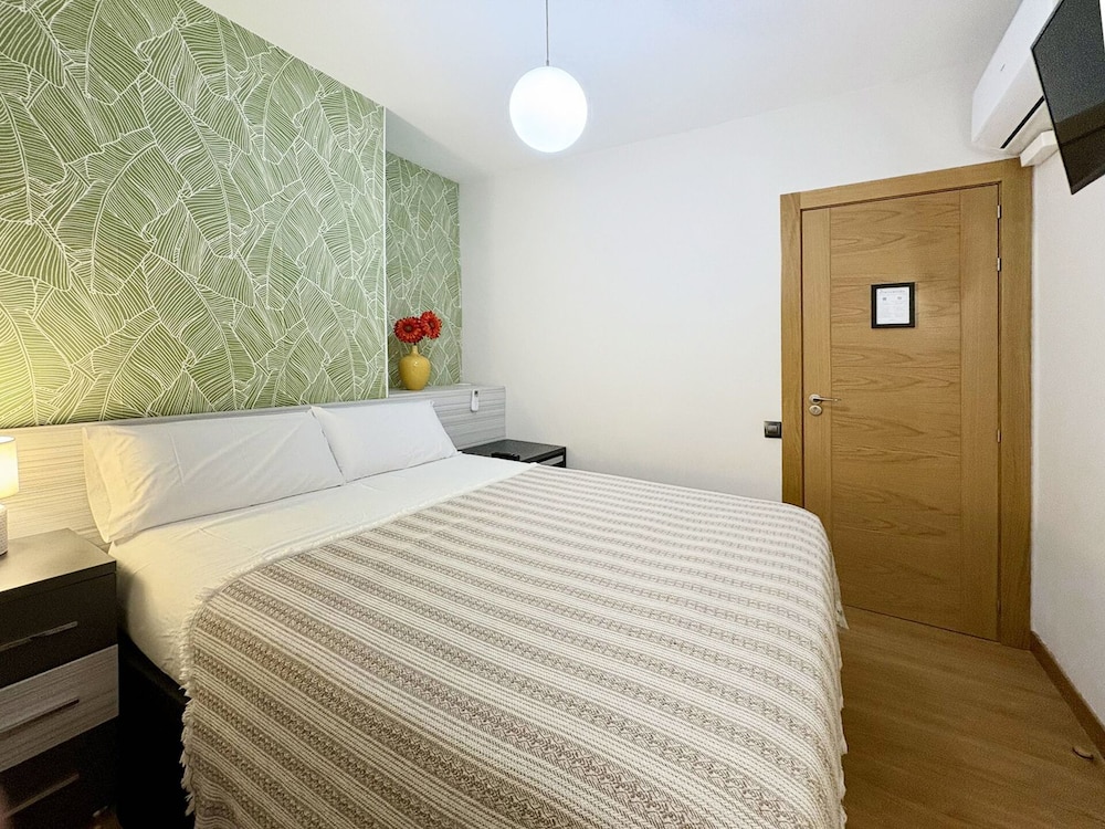 Standard Double Room, Non Smoking, Courtyard View