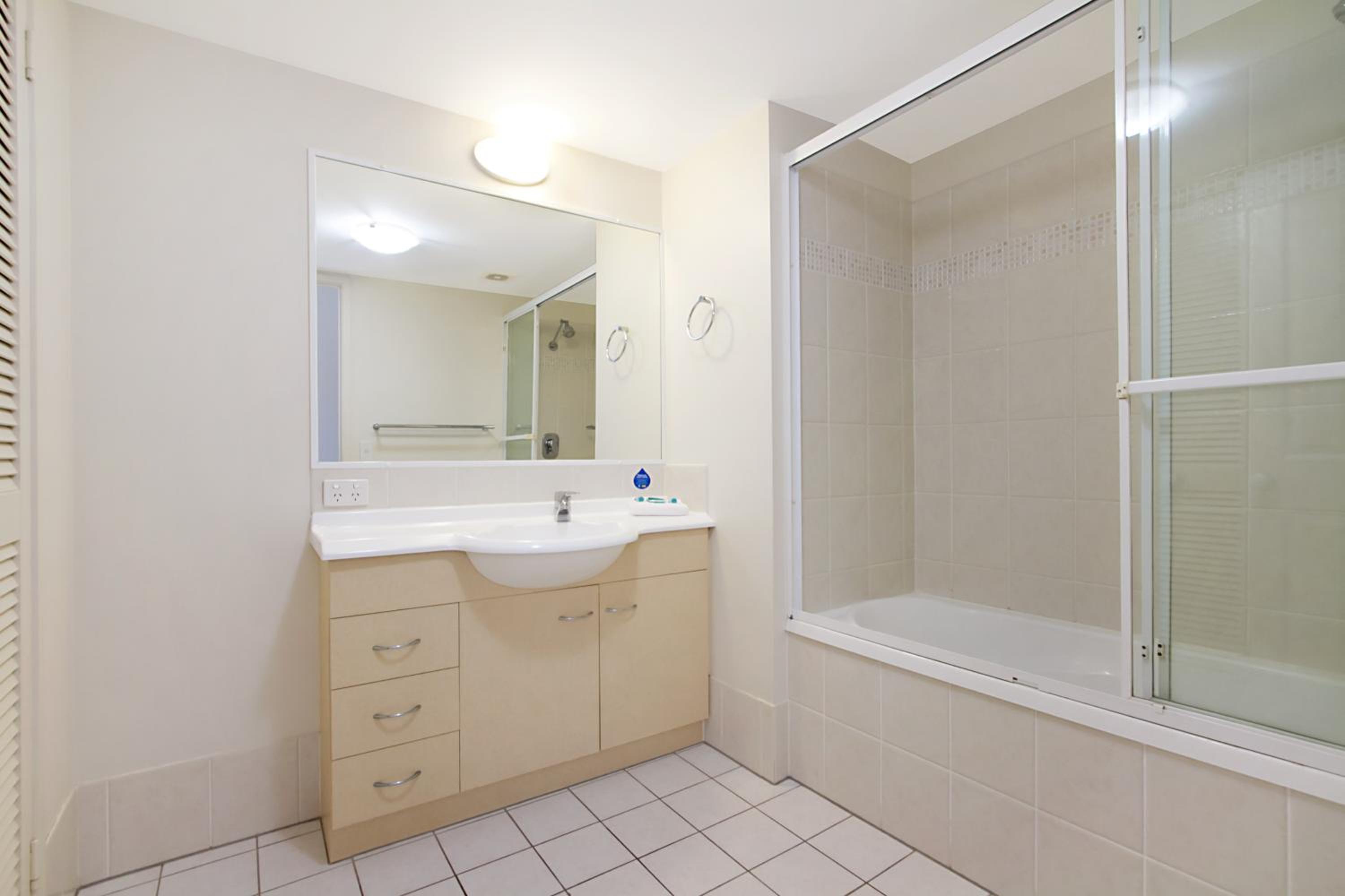 Two Bedroom Apartment with Partial Ocean View - Photo 3
