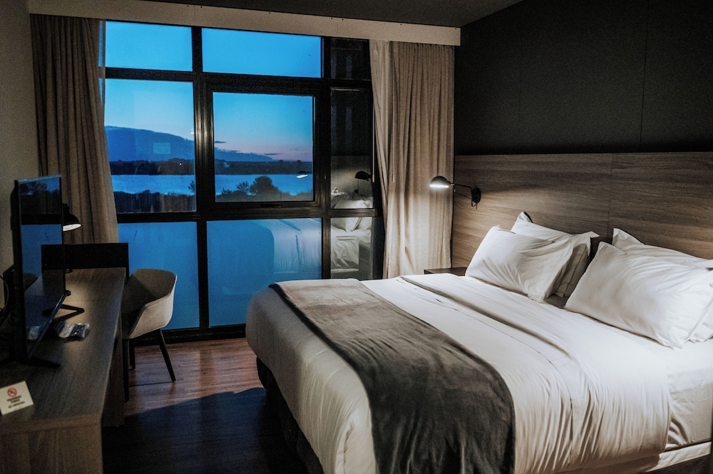 Superior Double or Twin Room, River View