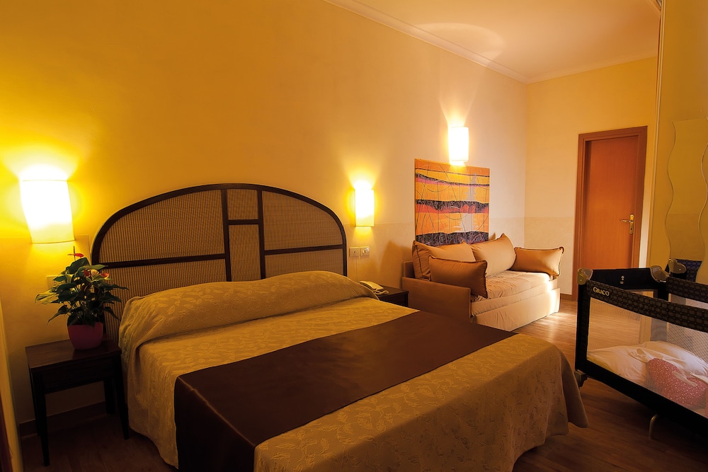 Deluxe Double Room photo 2