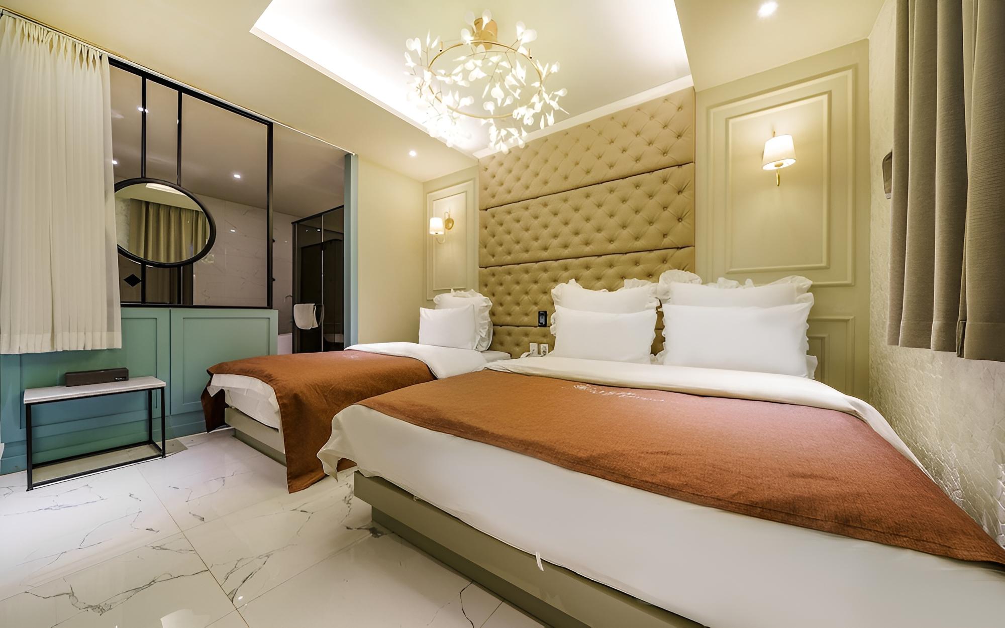 Room (VIP) - Photo 7