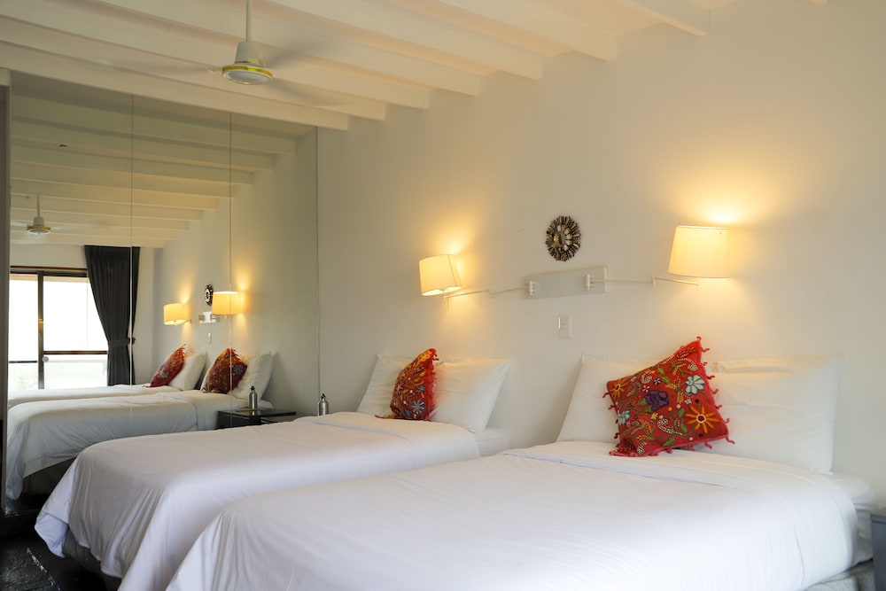 Traditional Room, 2 Double Beds photo 3