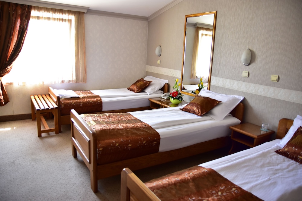 Family Triple Room photo 3