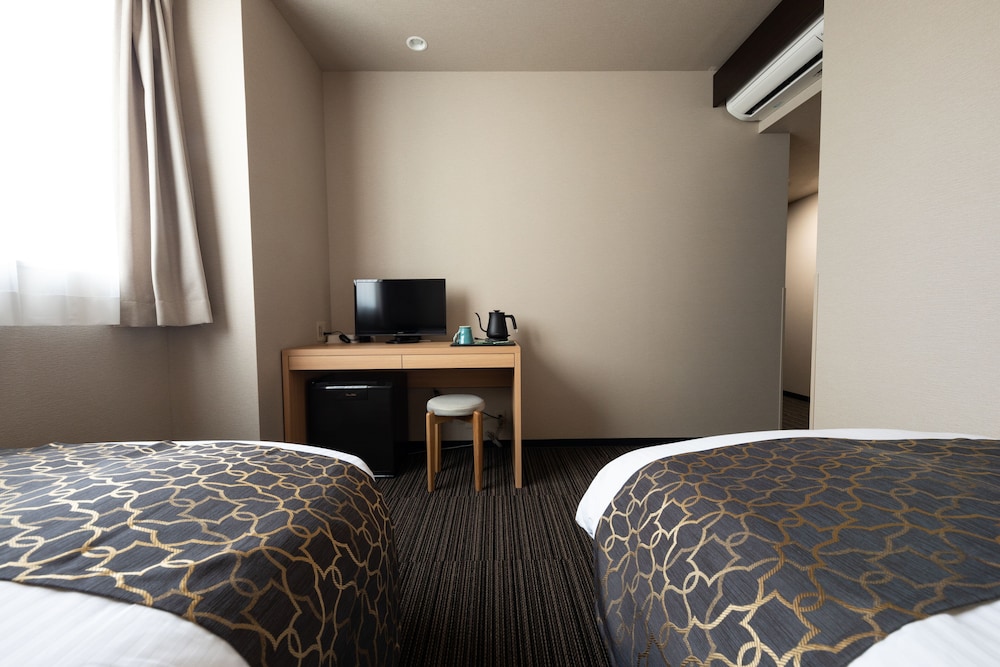 Twin Room (303) - Photo 3