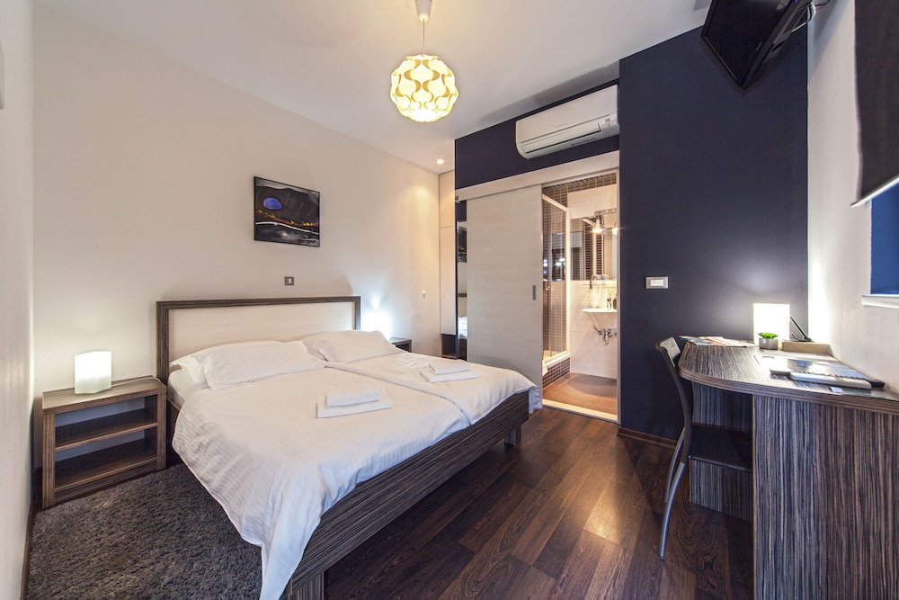 Standard Double Room photo 1