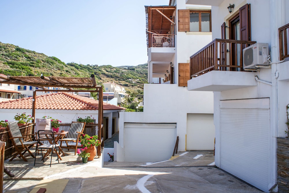 Basic Studio, Sea View photo 3