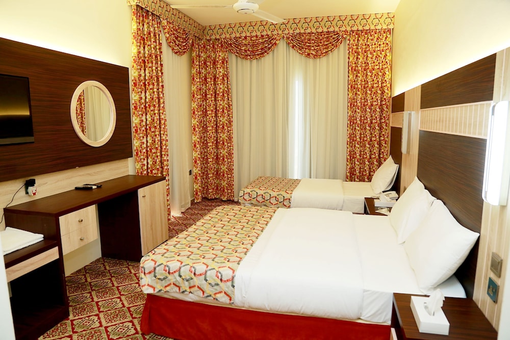 Standard Twin Room photo 2