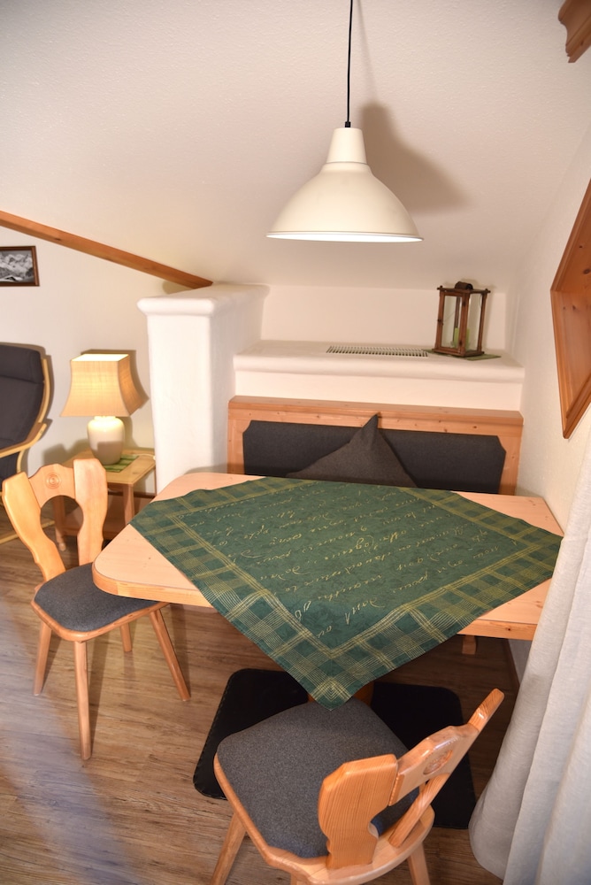 Deluxe Condo, 1 Bedroom, Balcony, Mountain View (104 | gamsNEST) photo 2