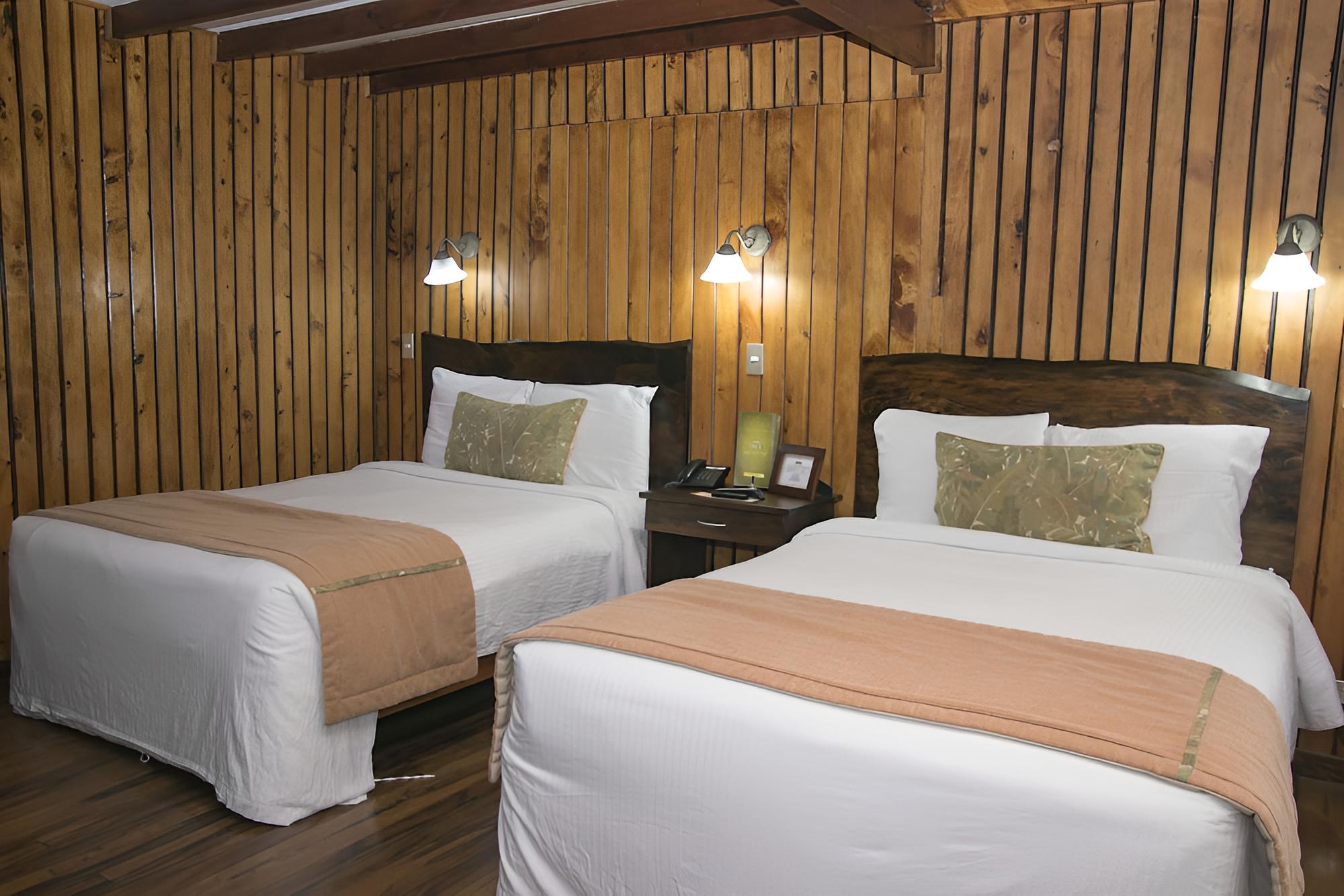 Standard Chalet, 2 Double Beds photo 1