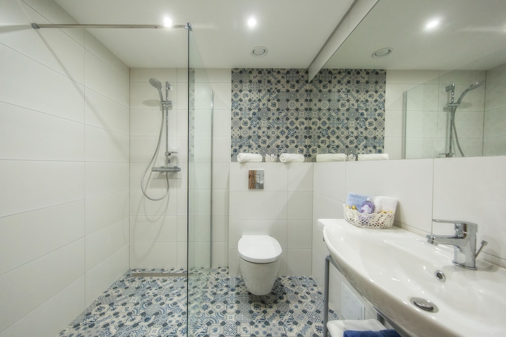 Standard Double or Twin Room photo 2