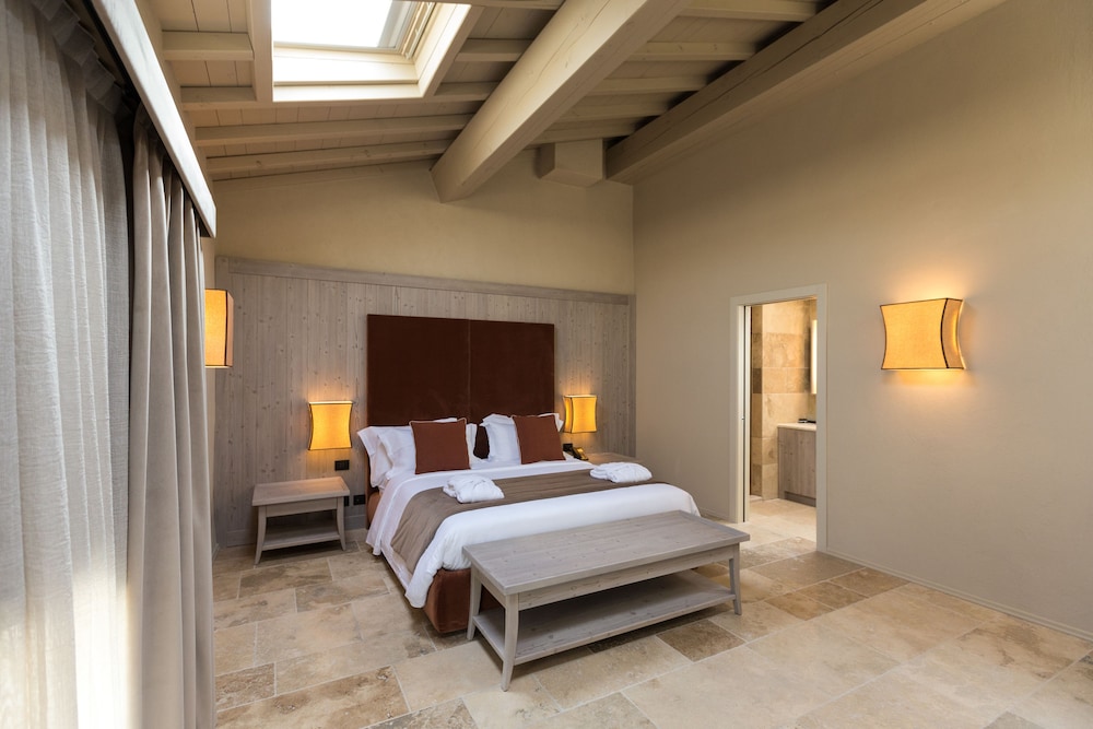 Premium Double Room photo 2