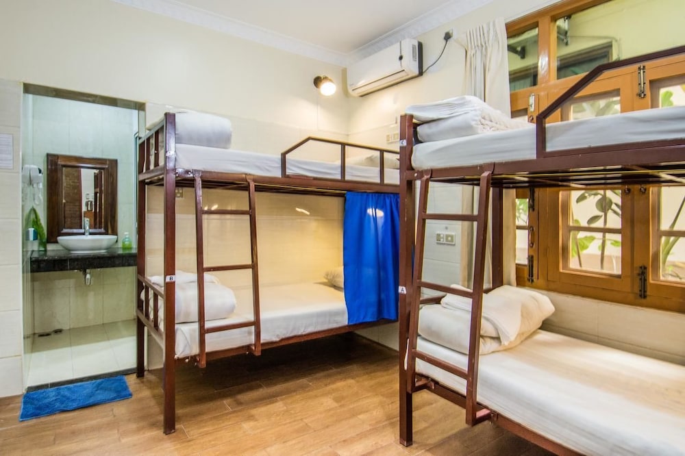 Bed in 2-Bunk Bed Shared Dormitory with AC photo 1