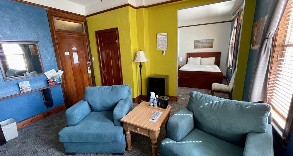 Basic Double Room photo 2
