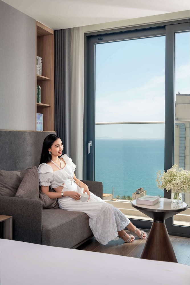 Premier Twin Room, Balcony, Sea View - Photo 3