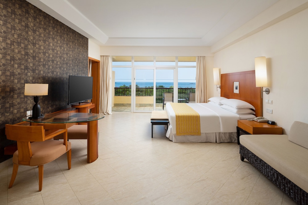 Sea View Suite photo 2
