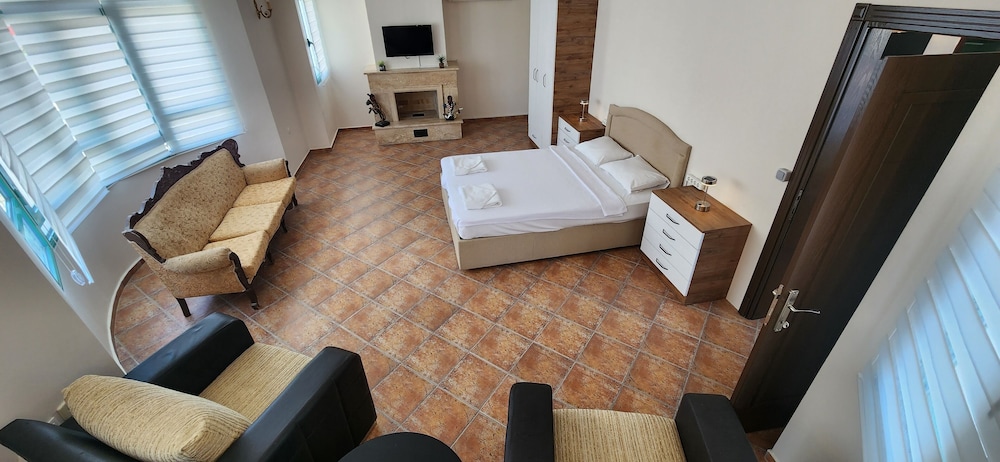 Superior Apartment photo 2