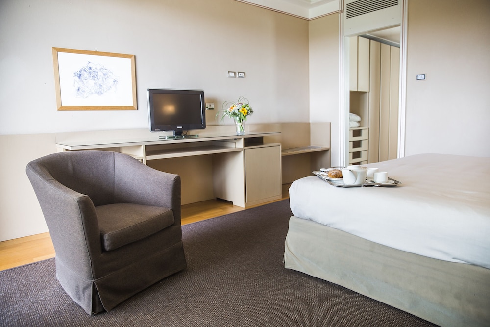 Standard Double Room, Garden View - Photo 1