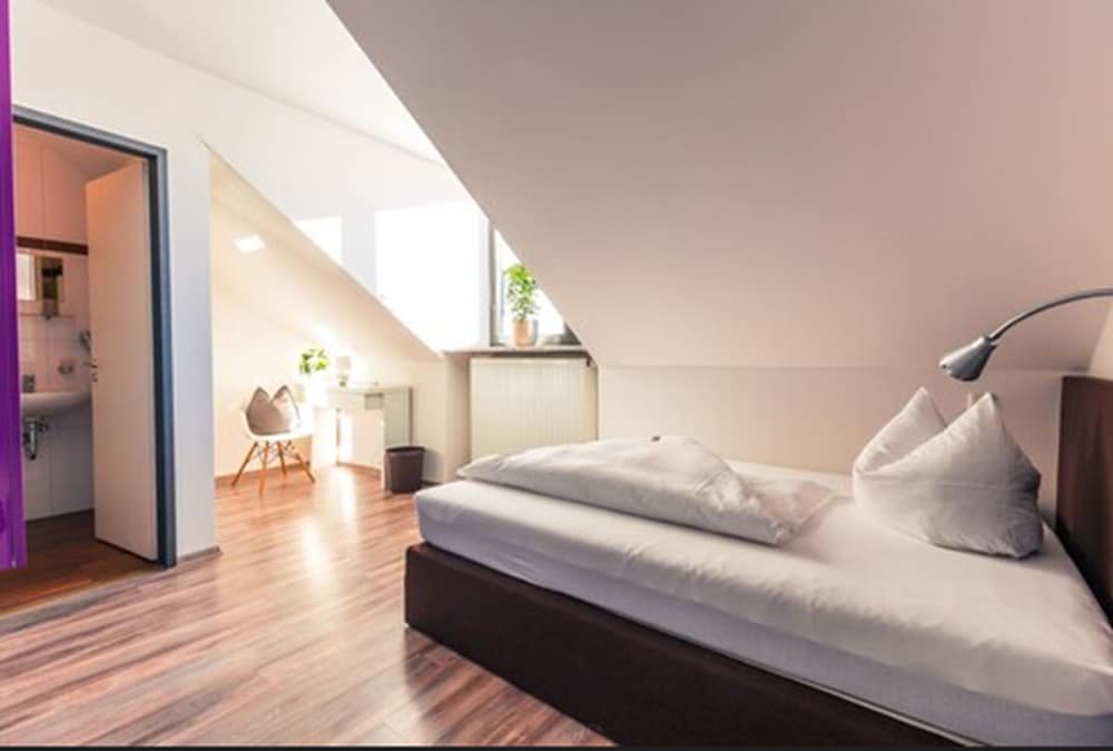Standard Single Room photo 2