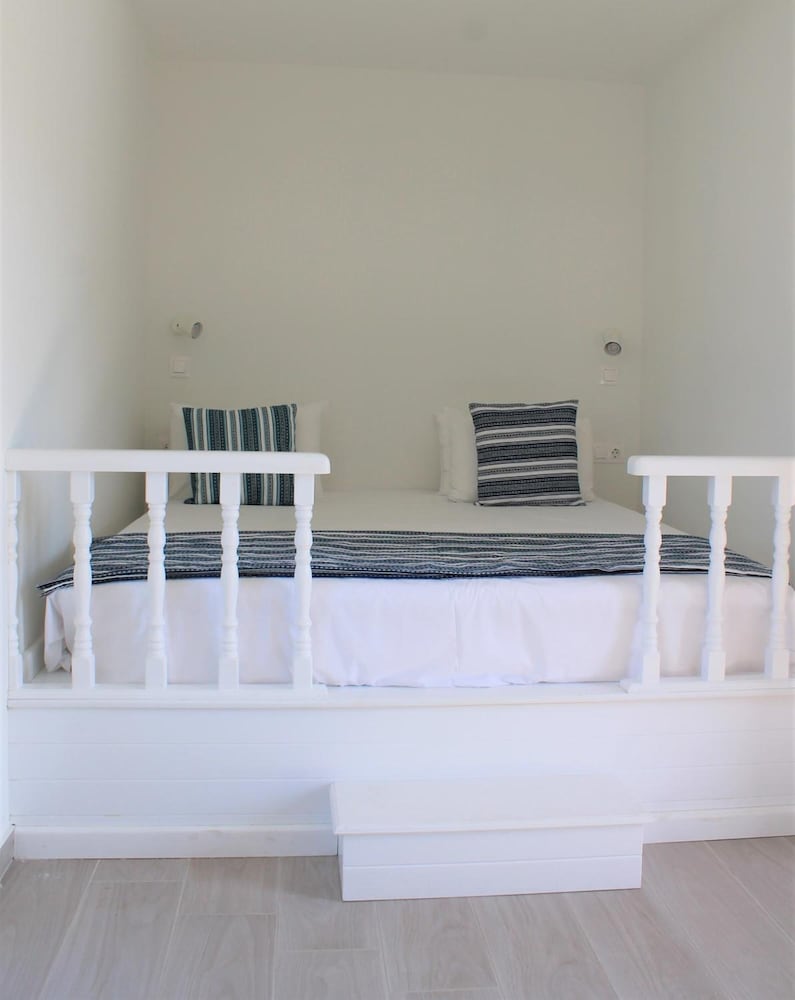 Traditional Room, Partial Sea View photo 1