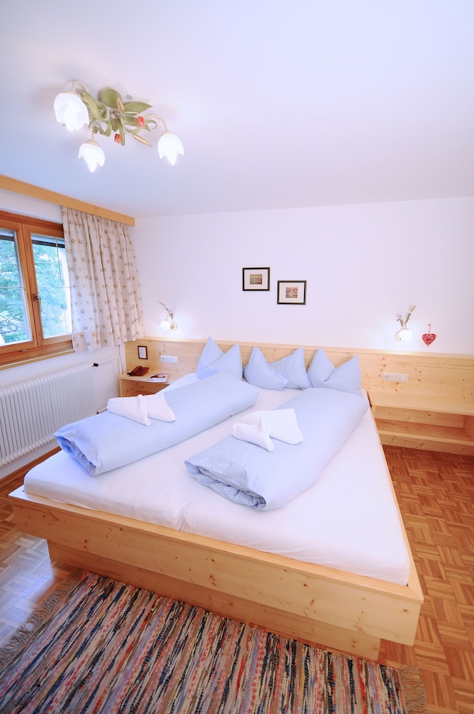 Family Apartment, 2 Bedrooms, Mountain View (Pratinu, incl. end cleaning fee €55) photo 2