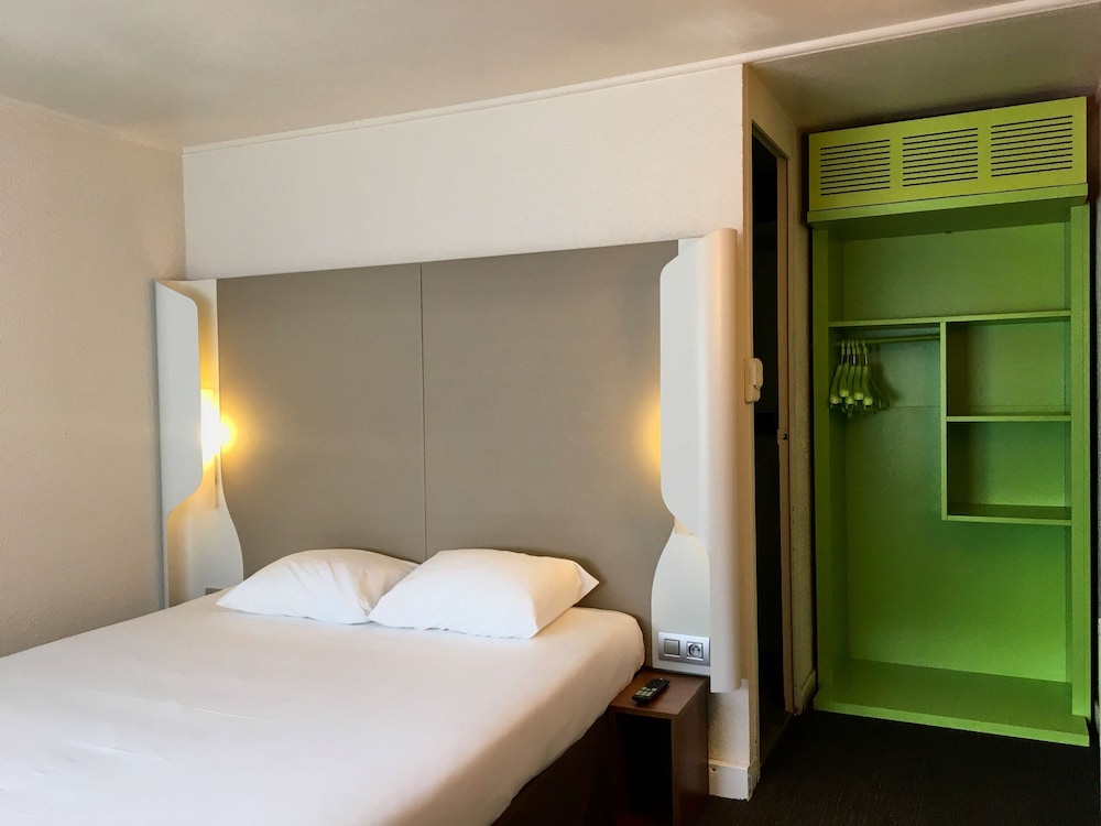 Standard Room, 1 Double Bed - Photo 3