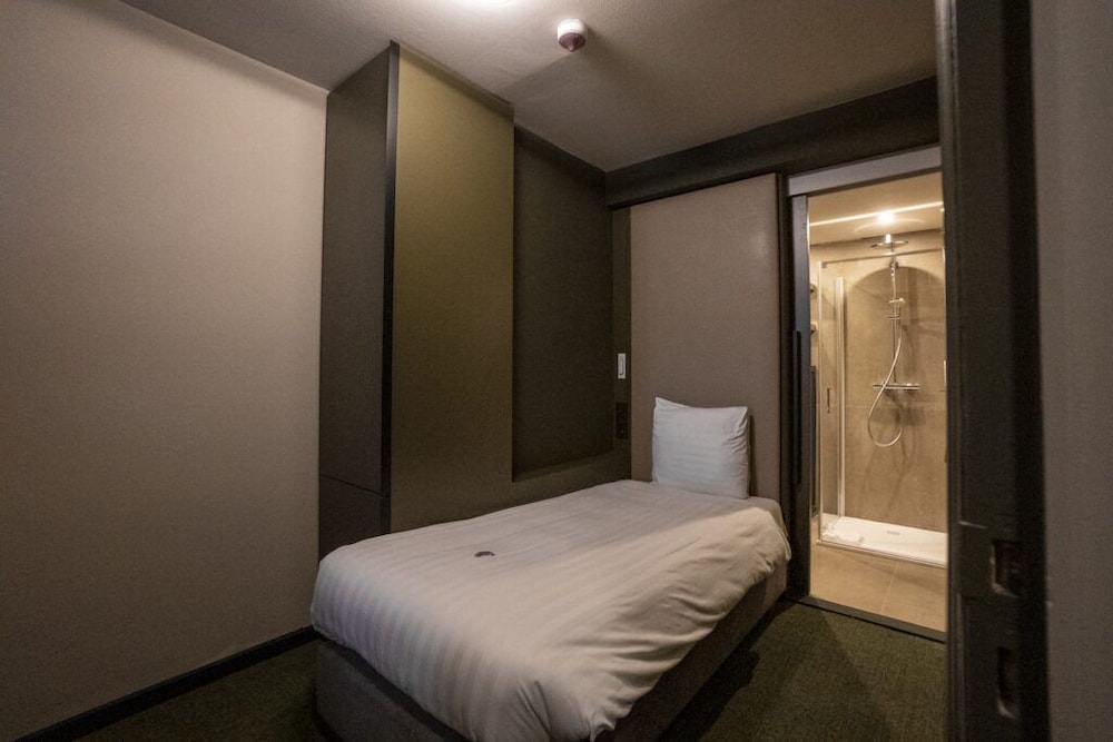 Basic Single Room, 1 Twin Bed, Non Smoking