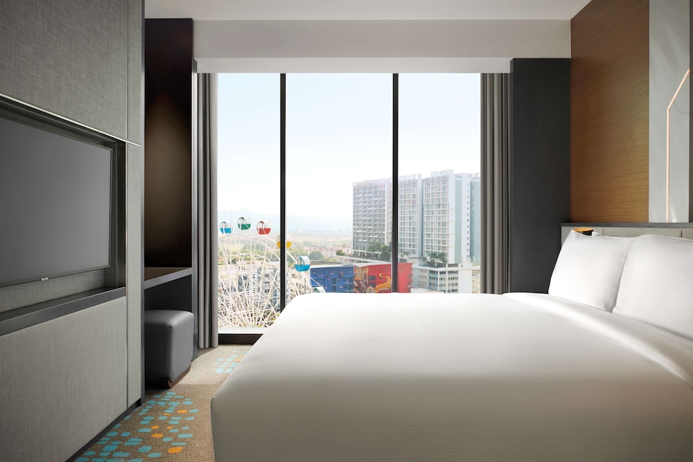 King Deluxe Room Park View - Photo 1
