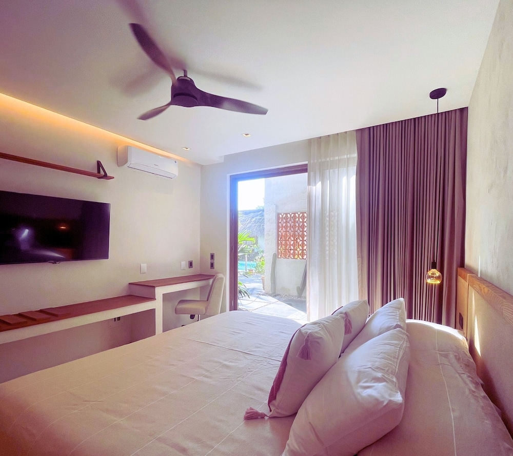 Junior Double Room, 1 King Bed