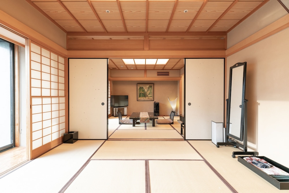 [Non-Smoking] Special Japanese Style Room with a Private Open-air Bath (Mt. Fuji View) - Photo 3
