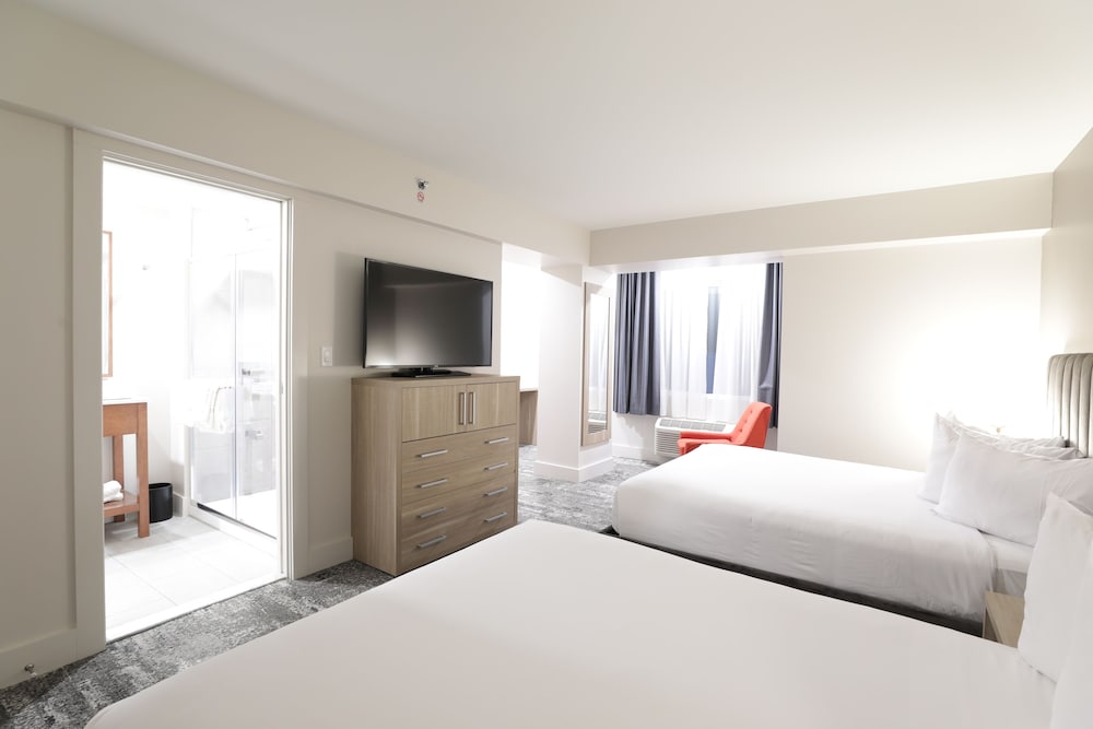 Standard Room, 2 Queen Beds, Mountainside photo 3