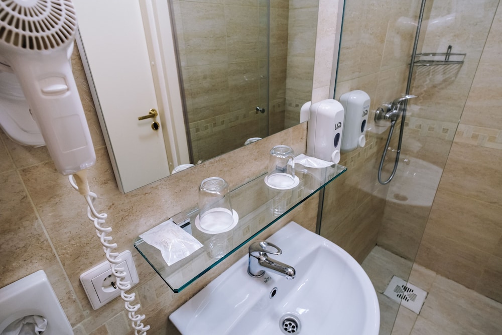 Standard Single Room photo 2