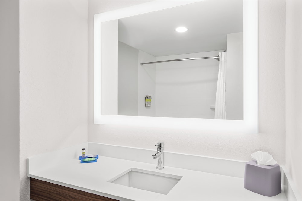 Suite, 2 Queen Beds - Photo 4