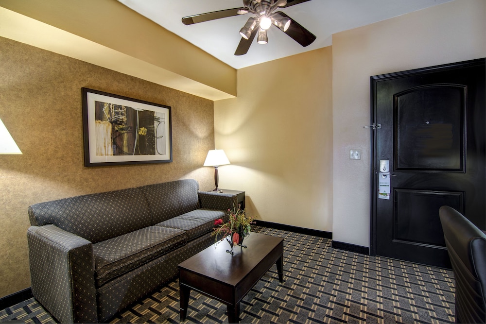 Suite, 1 King Bed (Additional Living Area) - Photo 5