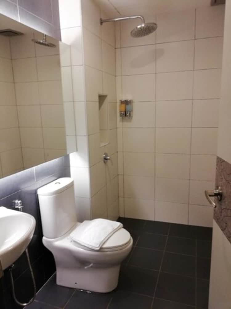 Superior Triple Room photo 3