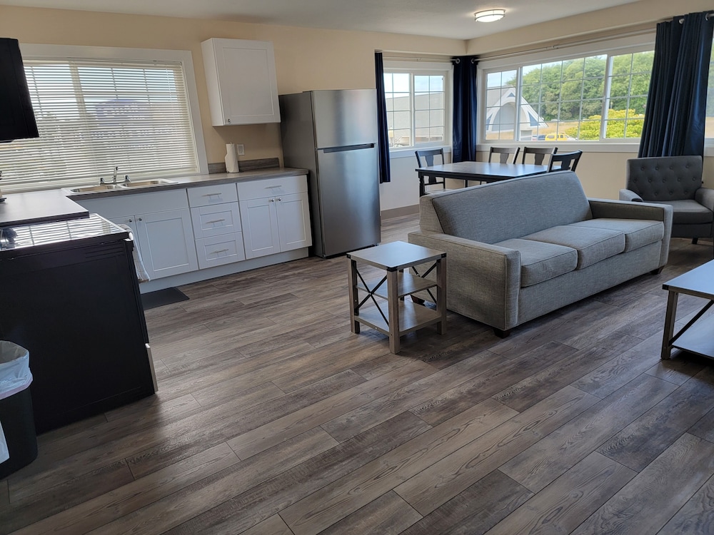 Executive Suite, 1 Queen Bed with Sofa bed