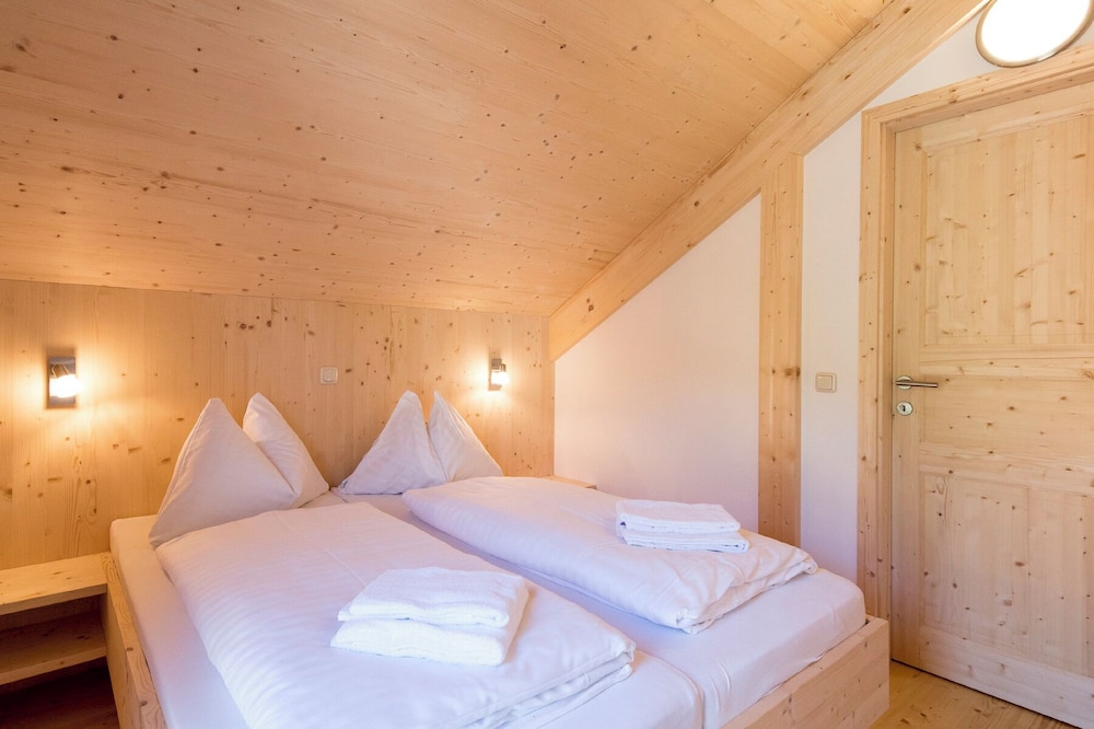 Chalet # 43a  mit 4 Schlafzimmern & IR-Sauna