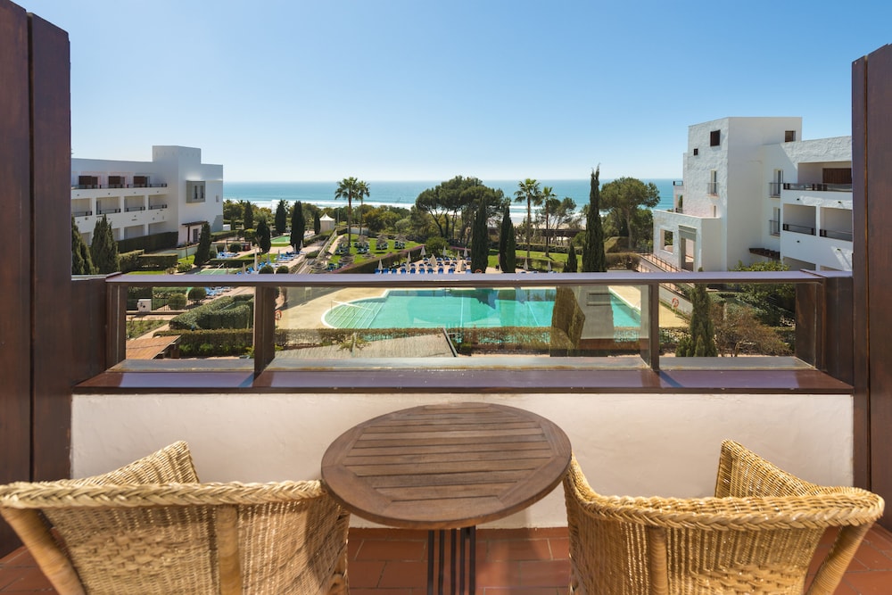 Comfort Twin Room, Sea View (Single use)