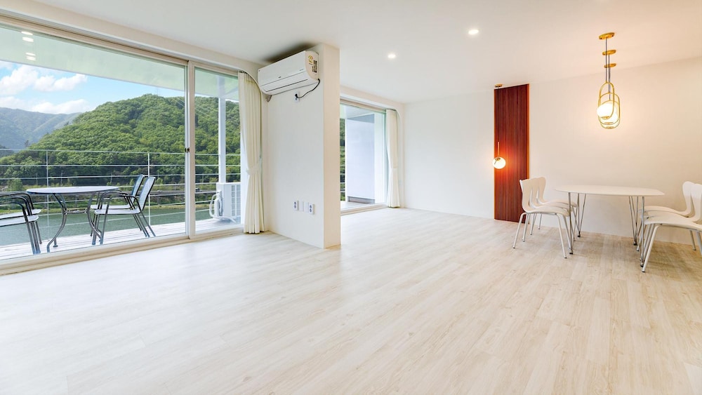 Basic Room, 1 Bedroom (Iris(River View)) - Photo 1