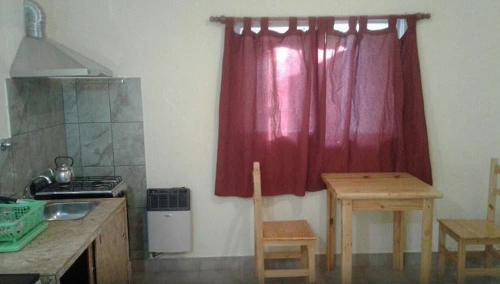 Economy Triple Room, Non Smoking, Mountain View photo 1