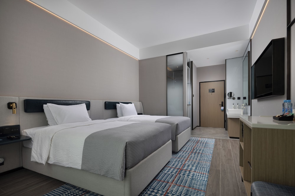 Standard Double Room, City View