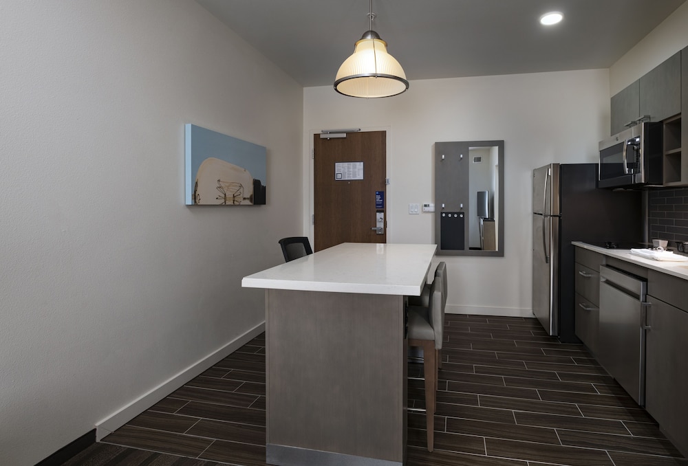 Suite, 1 Bedroom photo 3