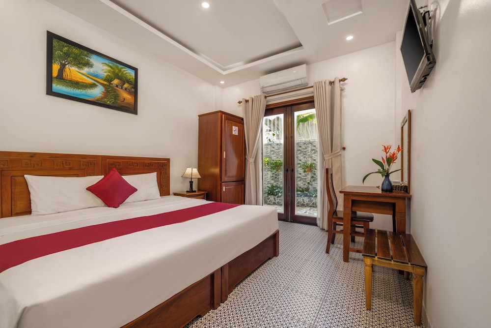Deluxe Double or Twin Room, Courtyard View