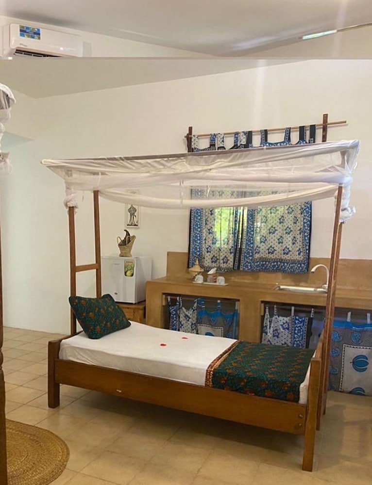 Family Triple Room - Photo 5