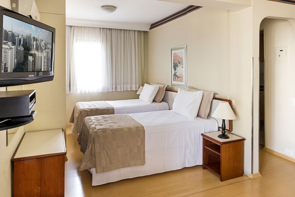 Deluxe Twin Room, Multiple Beds - Photo 1