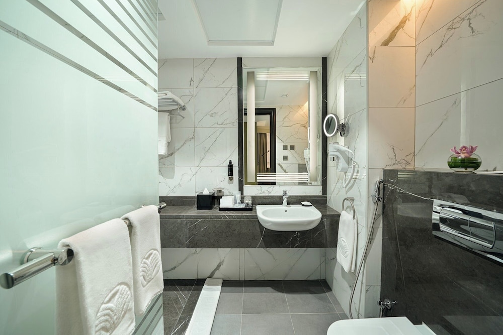 Triple Room, City View - Photo 3