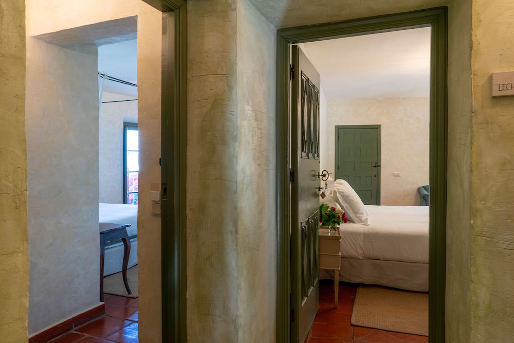 Luxury Quadruple Room, Connecting Rooms - Photo 4